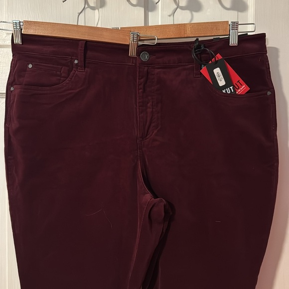 Kut from the Kloth NWT Diana High Rise Skinny Corduroy Pants Size 20W Color Wine - Picture 2 of 14